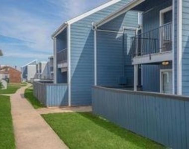 801 S Allen Genoa Road - Photo Thumbnail 20