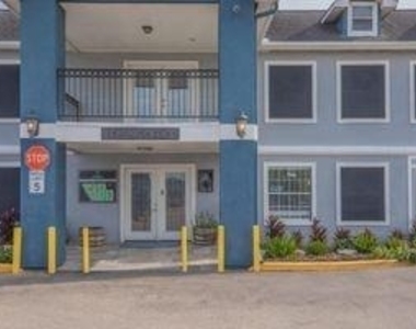801 S Allen Genoa Road - Photo Thumbnail 9