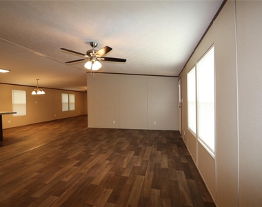 16501 E Emerson Circle - Photo Thumbnail 3
