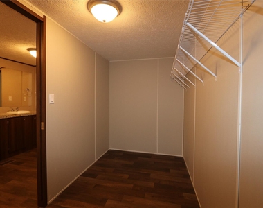 16501 E Emerson Circle - Photo Thumbnail 16