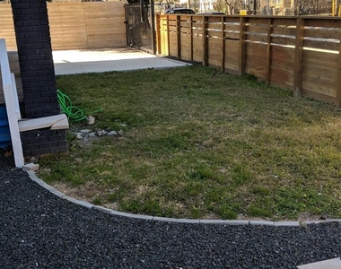 7124 Avenue F - Photo Thumbnail 13