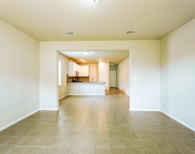 8414 Quiet Bay Drive - Photo Thumbnail 4