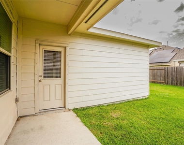 8414 Quiet Bay Drive - Photo Thumbnail 18
