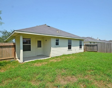 19723 Brisbane Meadows Drive - Photo Thumbnail 2