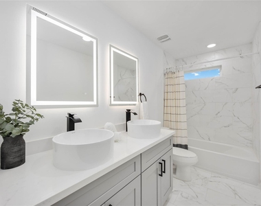 5811 Senior Street - Photo Thumbnail 12