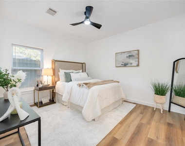 5811 Senior Street - Photo Thumbnail 6