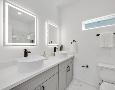 5811 Senior Street - Photo Thumbnail 7