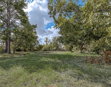 17303 Swansbury Drive - Photo Thumbnail 22
