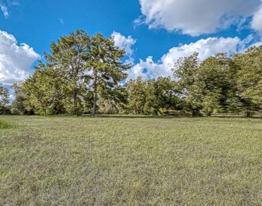 17303 Swansbury Drive - Photo Thumbnail 18