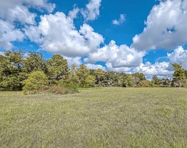 17303 Swansbury Drive - Photo Thumbnail 14