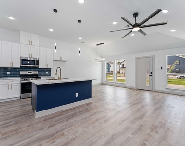 9001 Nyssa Street - Photo Thumbnail 24