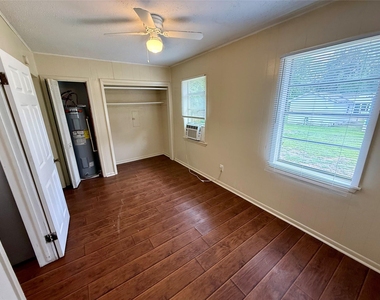519 Mcguire Ln - Photo Thumbnail 4