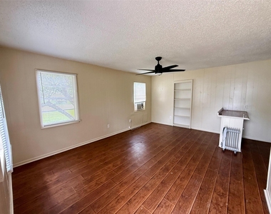 519 Mcguire Ln - Photo Thumbnail 2