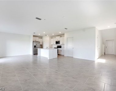 17392 Monte Isola Way - Photo Thumbnail 7