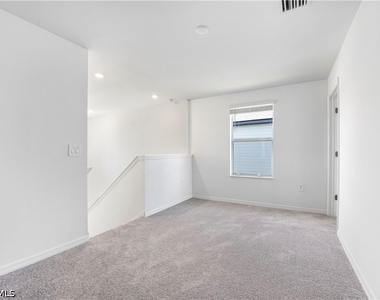 17392 Monte Isola Way - Photo Thumbnail 12