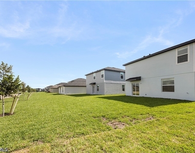 17392 Monte Isola Way - Photo Thumbnail 33