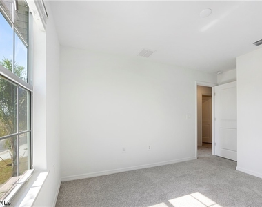17392 Monte Isola Way - Photo Thumbnail 26