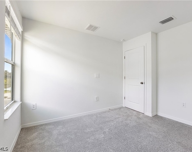 17392 Monte Isola Way - Photo Thumbnail 20