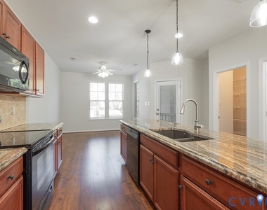17458 Memorial Tournament Drive - Photo Thumbnail 10