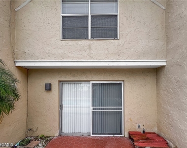 1123 Sw 48th Terrace - Photo Thumbnail 15