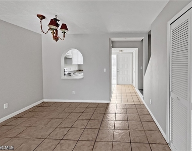 1123 Sw 48th Terrace - Photo Thumbnail 2