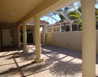 13942 Bently Circle - Photo Thumbnail 5