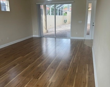 13942 Bently Circle - Photo Thumbnail 3