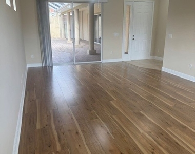 13942 Bently Circle - Photo Thumbnail 4