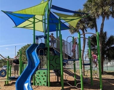 21484 Edgewater Drive - Photo Thumbnail 17