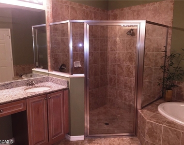 16550 Goldenrod Lane - Photo Thumbnail 8