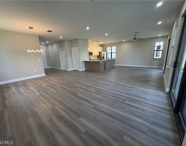 9908 Portofino Vineyards Drive - Photo Thumbnail 5