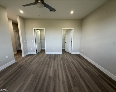 9908 Portofino Vineyards Drive - Photo Thumbnail 9