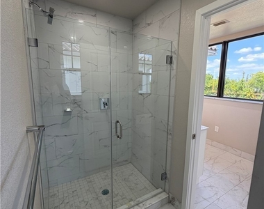 9908 Portofino Vineyards Drive - Photo Thumbnail 11