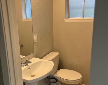 5142 Madden Lane - Photo Thumbnail 10