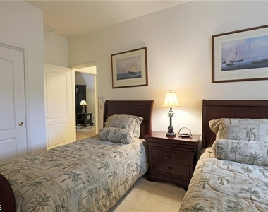 13225 Silver Thorn Loop - Photo Thumbnail 12