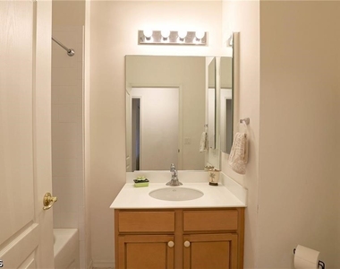 13225 Silver Thorn Loop - Photo Thumbnail 15