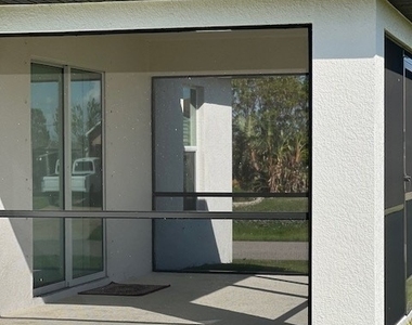 2800 Nw 25th Terrace - Photo Thumbnail 23