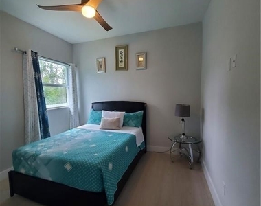 603 W 9th Street - Photo Thumbnail 14