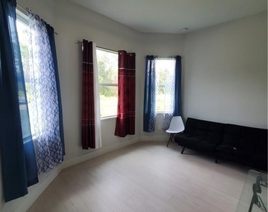 603 W 9th Street - Photo Thumbnail 15