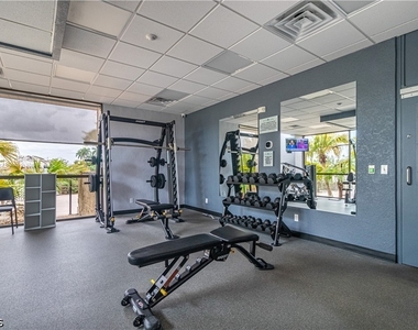 7410 Lake Breeze Drive - Photo Thumbnail 20