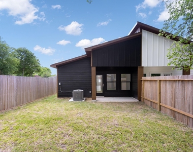 8109 Hamlet Street - Photo Thumbnail 16