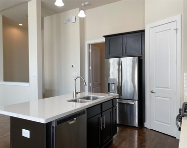 74 N Hutcheson Street - Photo Thumbnail 15