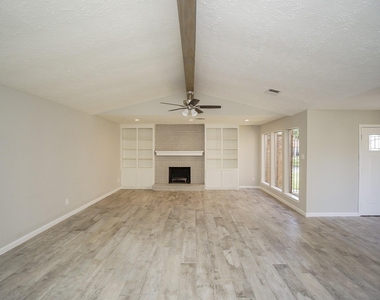 22418 Goldstone Drive - Photo Thumbnail 4