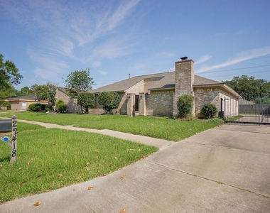 22418 Goldstone Drive - Photo Thumbnail 1