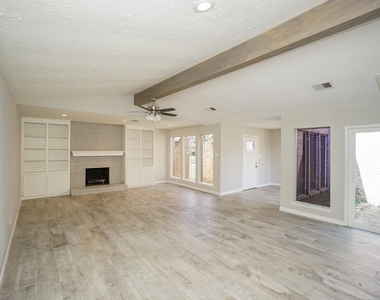 22418 Goldstone Drive - Photo Thumbnail 5