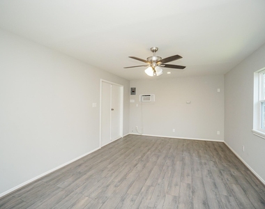 22418 Goldstone Drive - Photo Thumbnail 27