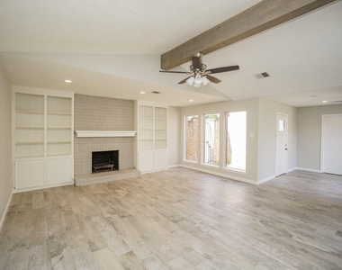22418 Goldstone Drive - Photo Thumbnail 6