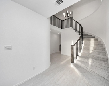10706 Ursa Street - Photo Thumbnail 41