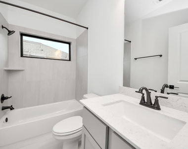 10706 Ursa Street - Photo Thumbnail 28