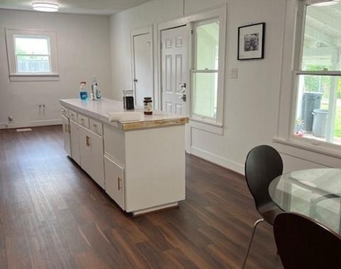 5106 Center Street - Photo Thumbnail 10